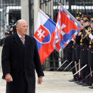 King Harald and Queen Sonja were on a State Visit to Slovakia 26 - 28 October. Here, King Harald inspects the guard during the welcoming ceremony in Bratislava (Photo: Radovan Stoklasa / Reuters /Scanpix)